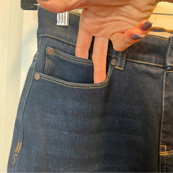 Soft Surroundings Ultimate Denim Relaxed Jean. Nightfall Wash. Size Small. - Picture 9 of 15